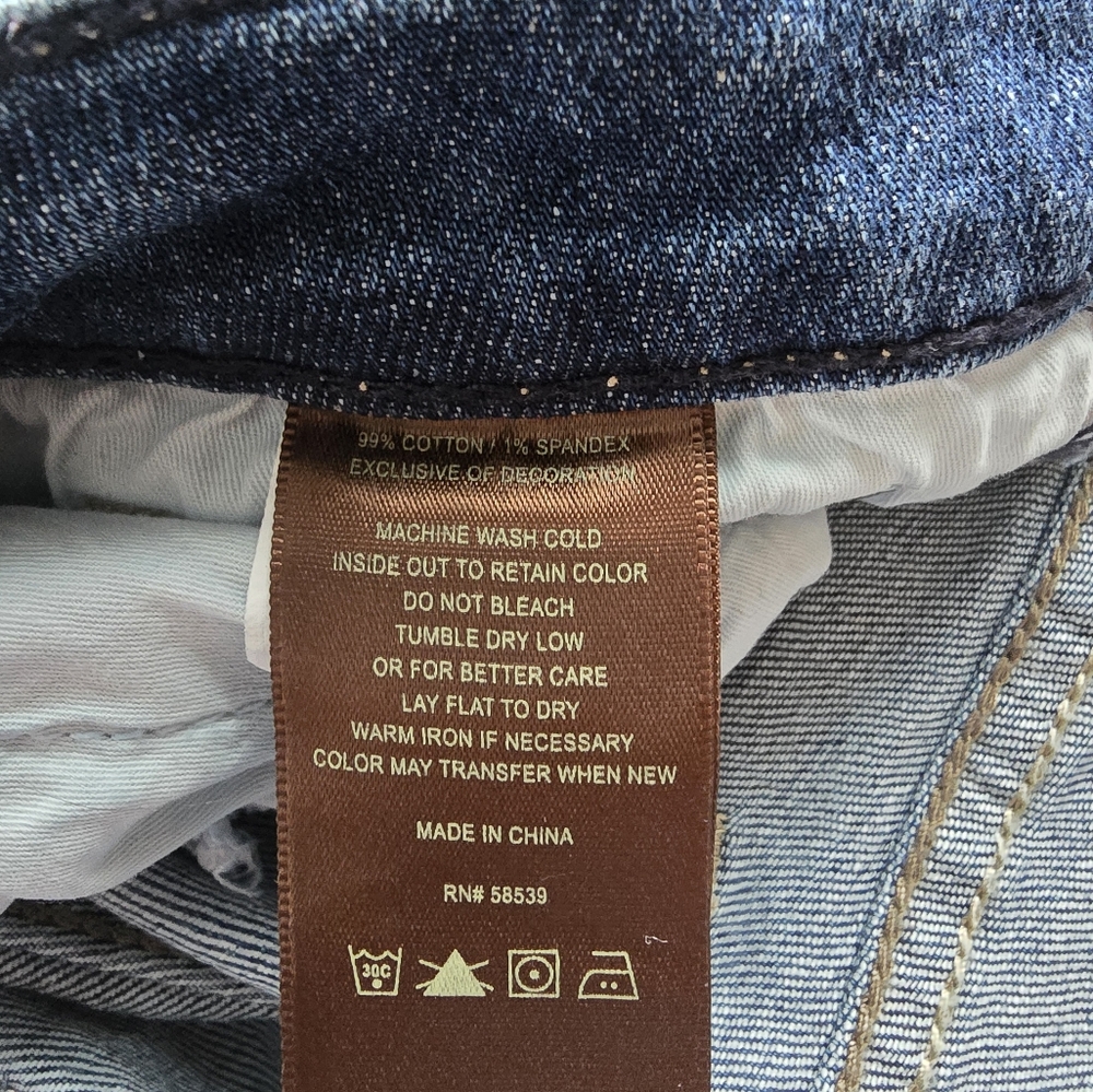 Kut from the Kloth "Catherine Boyfriend" Shorts - Picture 4 of 4